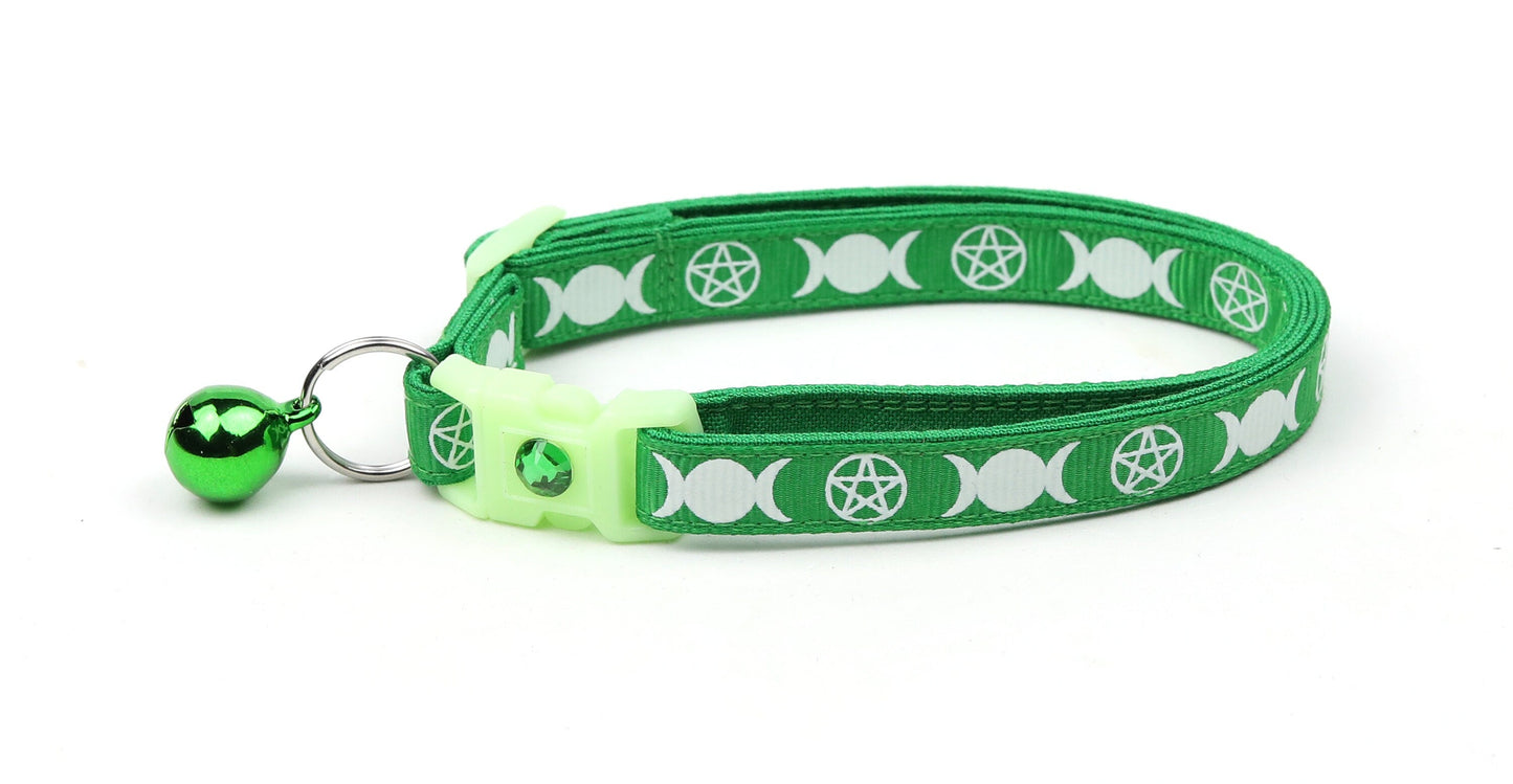 Witch's Familiar on Green Cat Collar-3