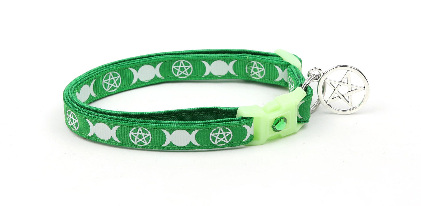 Witch's Familiar on Green Cat Collar-4