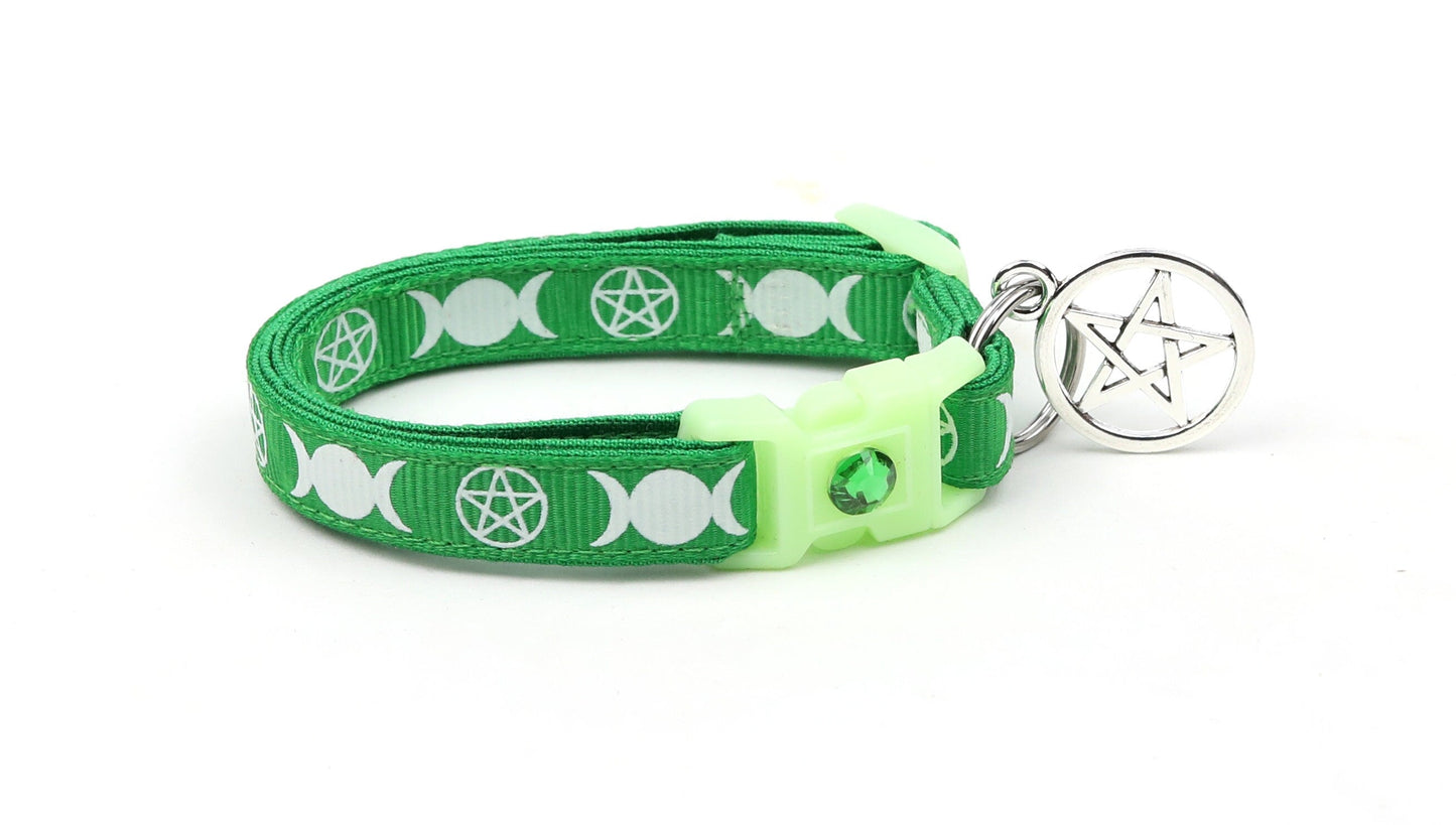 Witch's Familiar on Green Cat Collar-1