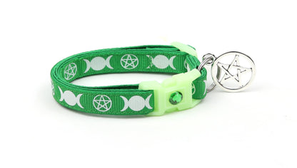 Witch's Familiar on Green Cat Collar-1